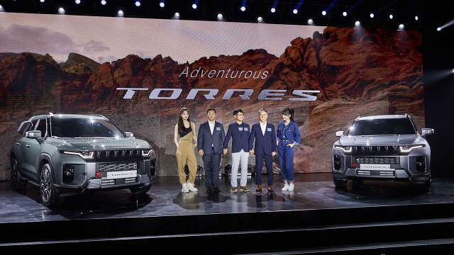 쌍용차, 새 SUV 토레스 출시... 전기차 3종 출시할 것 / YTN