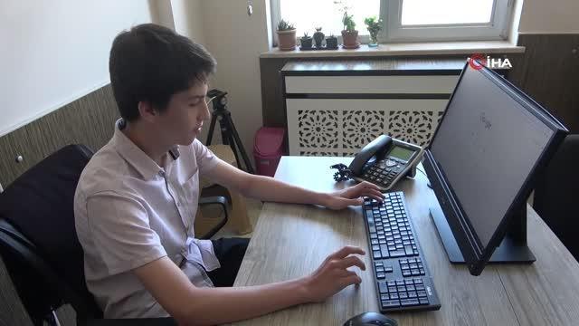 Bol bol kitap okuyarak LGS'de Türkiye 1'incisi oldu