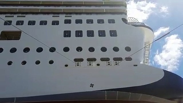 Le paquebot World Europa de la compagnie MSC aux Chantiers de l'Atlantique de Saint-Nazaire. Il fonctionnera au gaz naturel liquéfié (GNL).