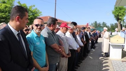 Kırklareli'ndeki otobüs kazasında ölen Sebahattin İğdi'nin cenazesi toprağa verildi