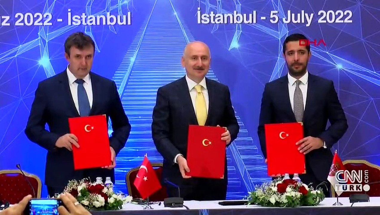 Karaismailoğlu Marmaray'a bindi