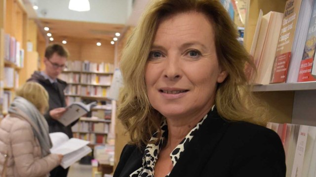 GALA VIDEO - “Finalement, j'adore danser” : Valérie Trierweiler a refusé de participer à Danse avec les stars… et elle regrette !