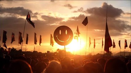 Summer House: Vibrant Pop & House Track 🌞