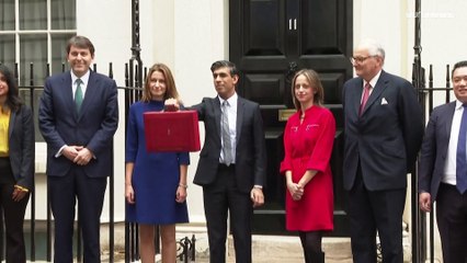 Boris Johnson, en peligro tras la renuncia de los ministros de Economía y Salud