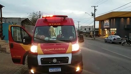 Adolescente fica ferido em acidente na Rua Itália