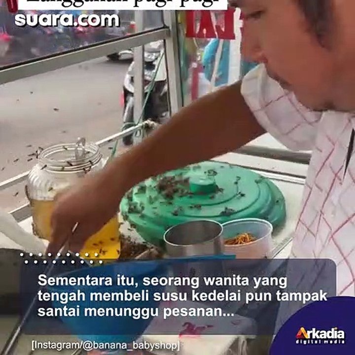 Gerobak Penjual Susu Kedelai Dikerubungi Ratusan Lebah, Netizen: Beli Sule Sekalian Uji Nyali