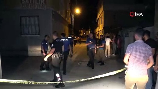 Çocukların kavgasına müdahale eden komşular silahlı kavgaya tutuştu: 6 yaralı