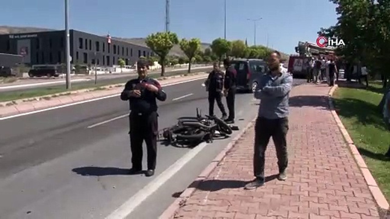 Habere giden muhabirin hayatını kaybettiği feci kaza kamerada