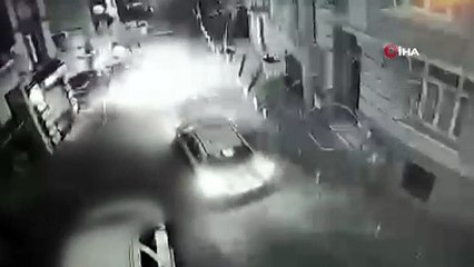 İstanbul’da Pitbull'lu gasp dehşeti kamerada