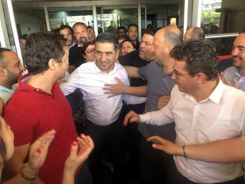 MENDERES BELEDİYE BAŞKANI KAYALAR, ADLİ KONTROLLE SERBEST