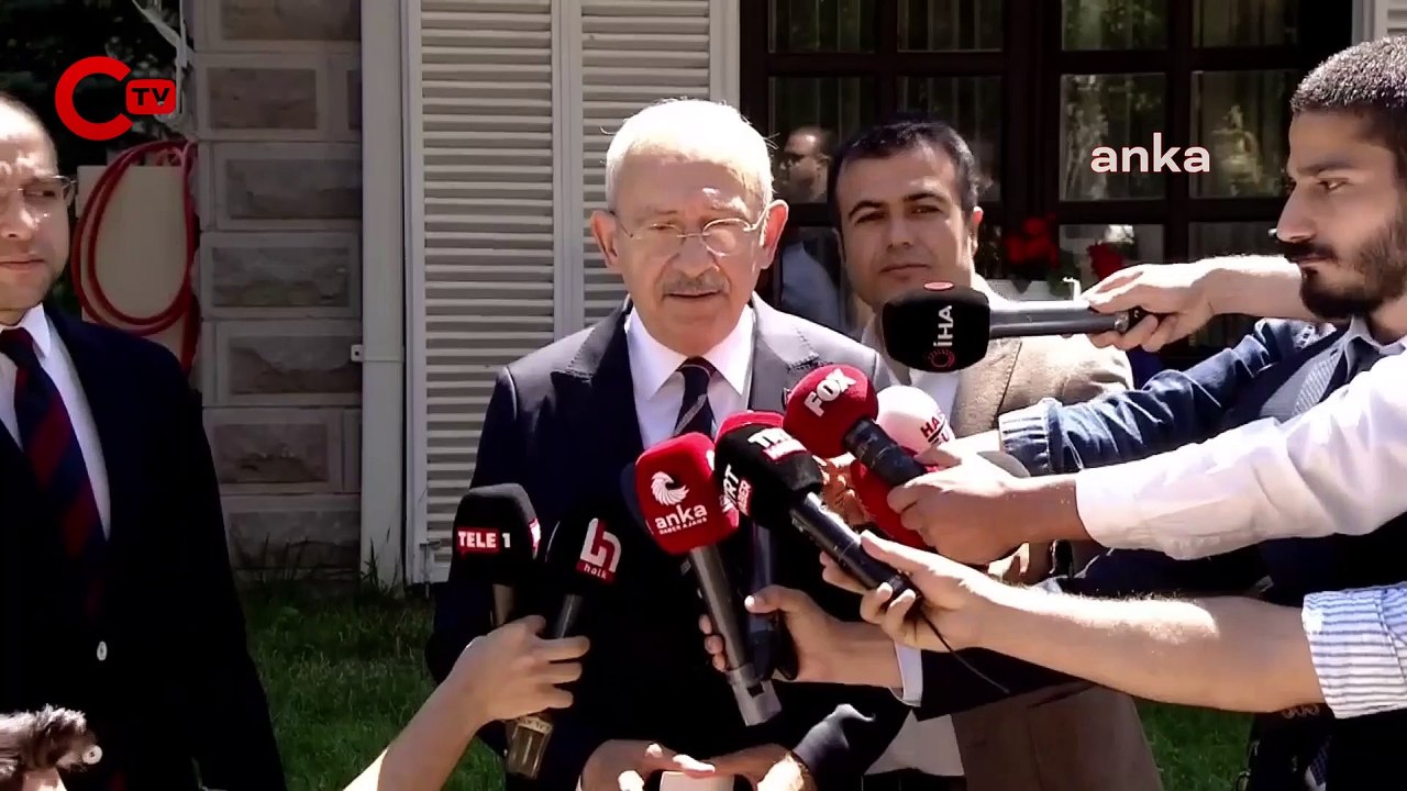 Kemal Kılıçdaroğlu, Emekli Tümamiral Deniz Kutluk'u ziyaret etti