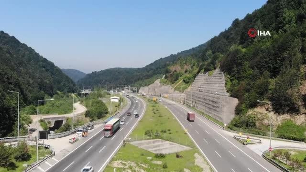 Kurban Bayramı tatiline erken çıkanlar Bolu Dağı'nda yoğunluk oluşturdu