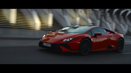 El Lamborghini Huracán Tecnica realiza su debut dinámico en pista y carretera