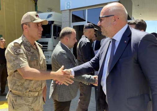 Ticaret Bakan Yardımcısı Turagay, Çıldır-Aktaş Gümrük Kapısı'nda incelemede bulundu