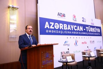 Bakü'de, Caspian Enerji Forumu'nun "Türkiye-Azerbaycan ilişkileri" oturumu yapıldı