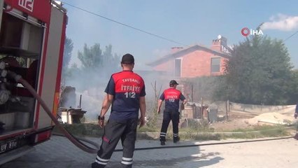 Ekmek yapımında kullanılan fırın yandı