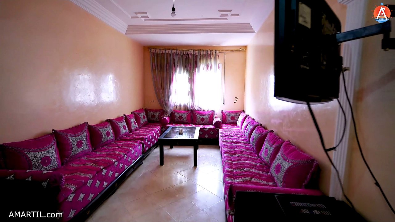 شقة مفروشة نظيفة للكراء اليومي مرتيل للعائلات  2 غرف وصالون الطابق 1 مسبح Ascenseur Sécurisé MARTIL