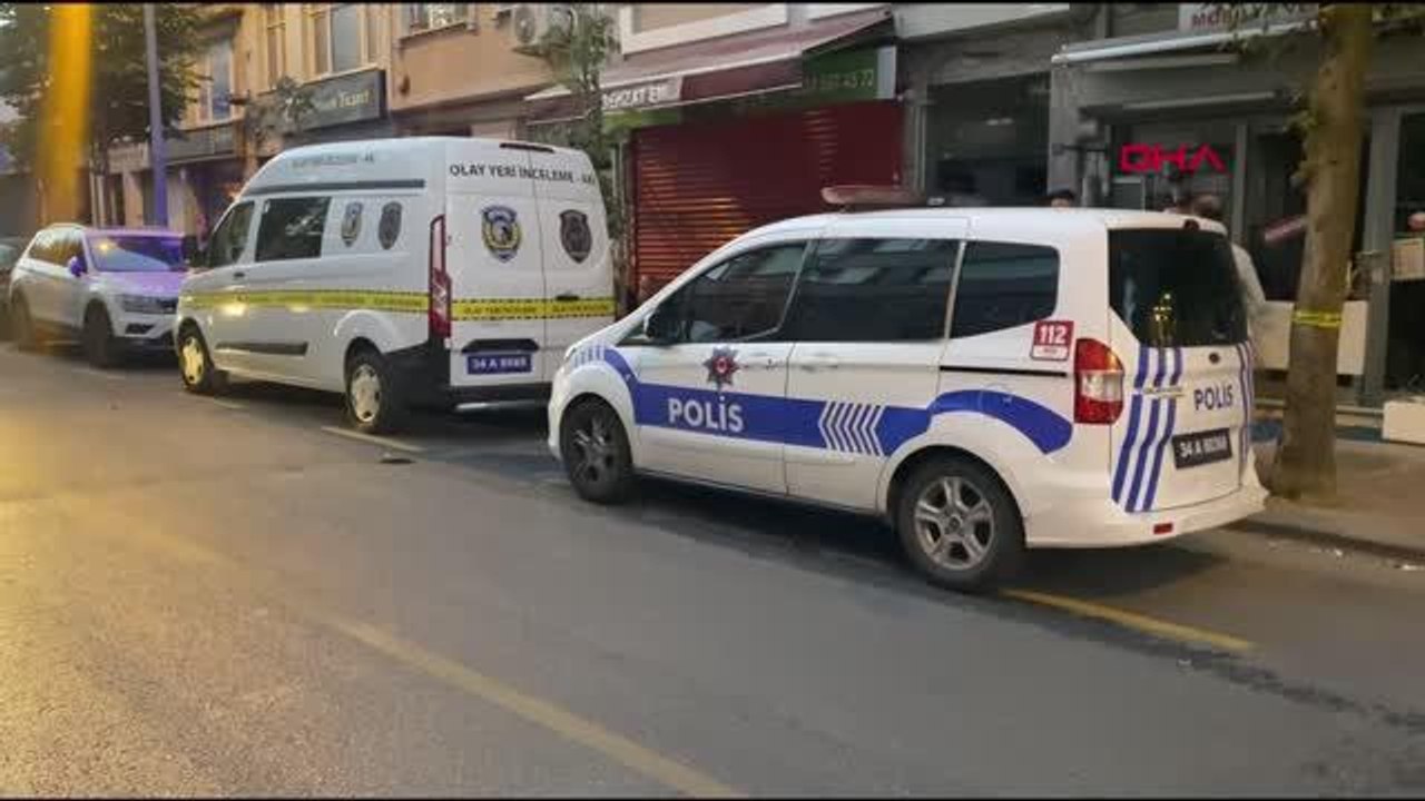 FATİH'TE ANNESİNİN BOĞAZINI KESEREK ÖLDÜRDÜ