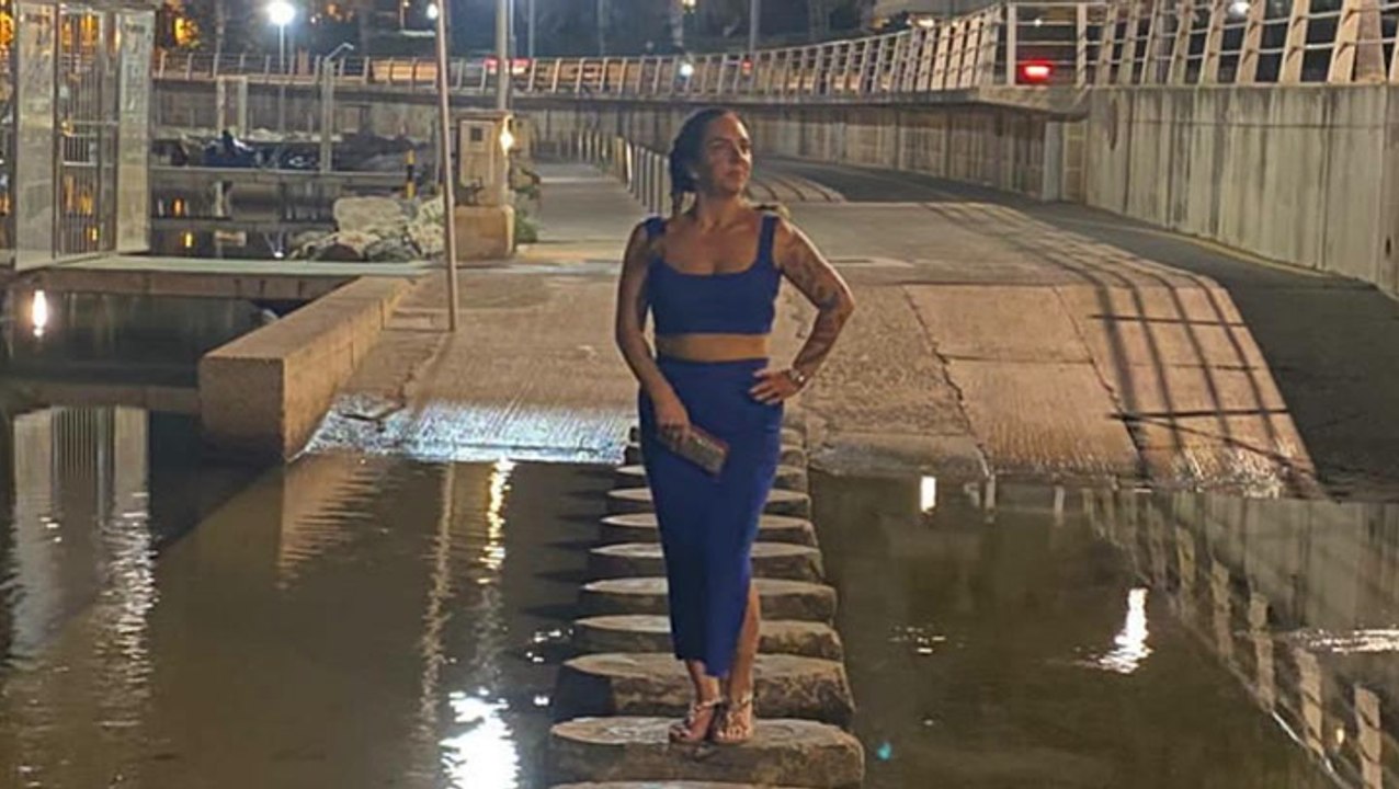 Uh la la! Danni Büchner im sexy Zweiteiler