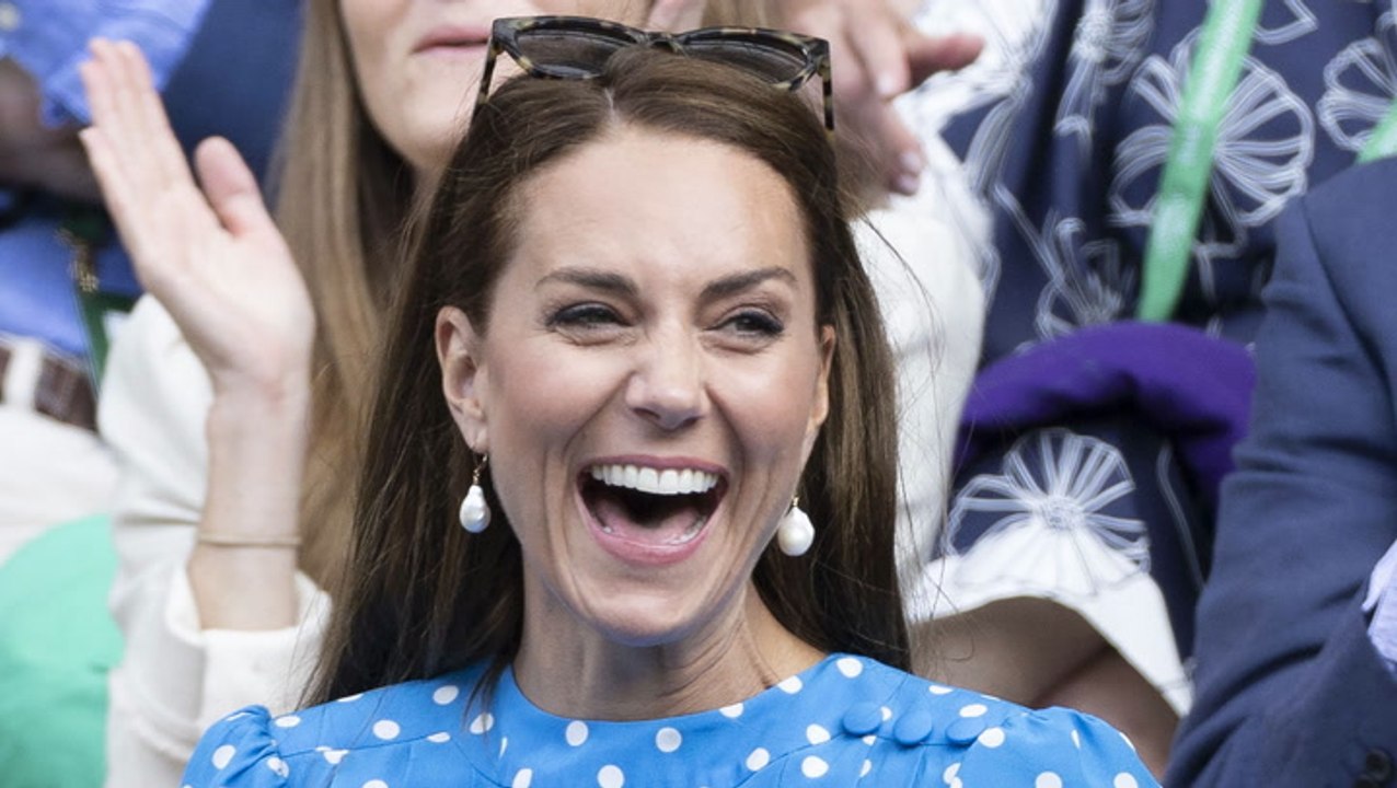 Herzogin Kate bei Wimbledon: Huch, hier bläst es ihr fast das Kleid weg