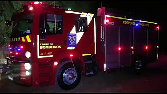 Corpo de Bombeiros é acionado para apagar incêndio no Claudete
