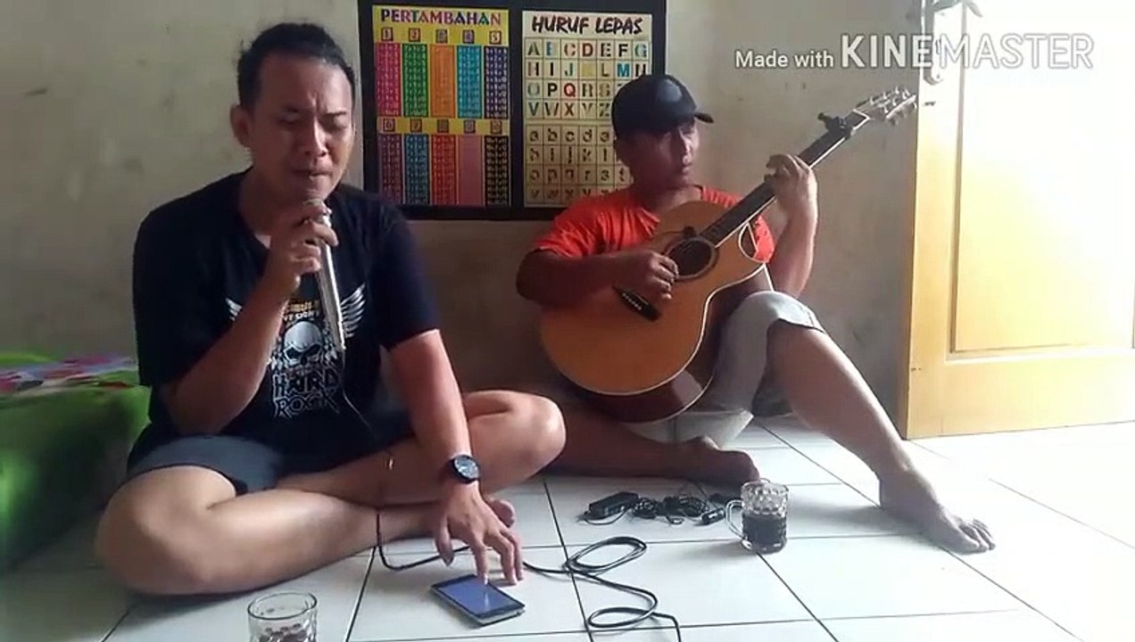 Alip_Ba_Ta - Aku milikmu - Dewa 19 (akustik cover)-(480p)