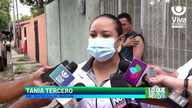 Aplican vacunas antiCovid a familias de Mateare