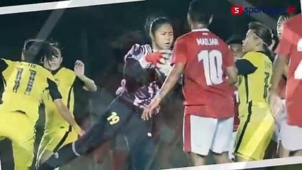 Download Video: Nyesek! Kebobolan Menit Akhir, Timnas Wanita Indonesia Gagal Kalahkan Malaysia