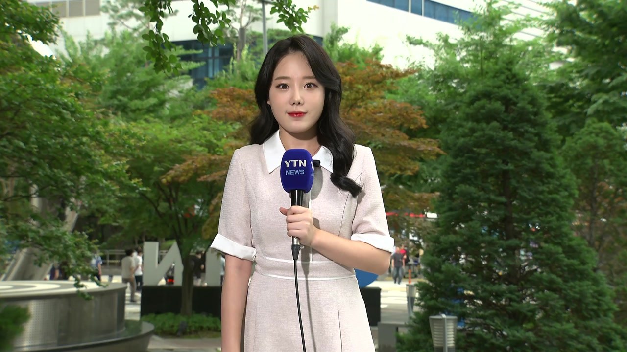 [날씨] 무더위 속 오후부터 장맛비...중북부 150mm↑ / YTN