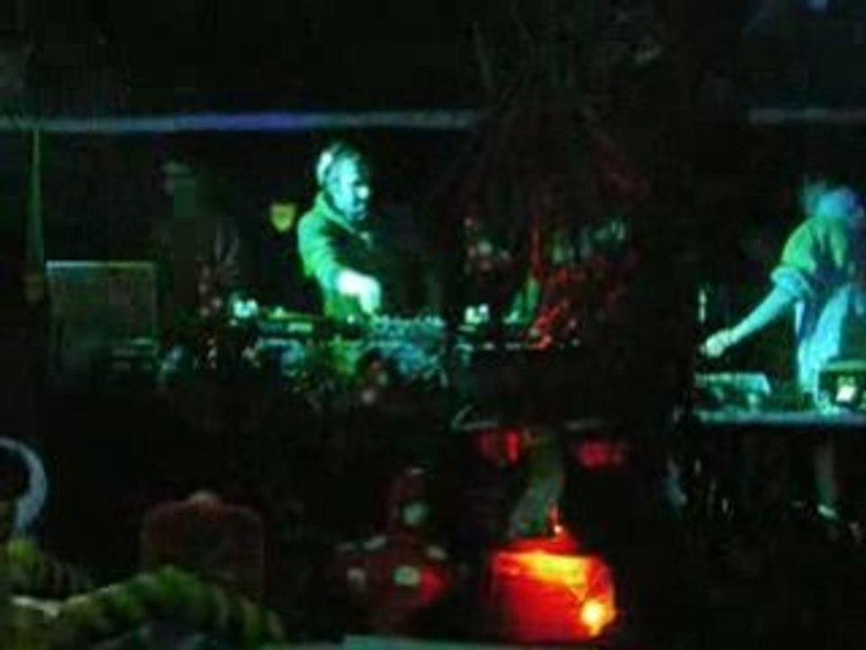 clack the noise by mixtomatoz/mix f4rft2c