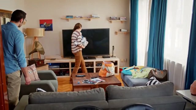 Ayla ve Berzan bebek bakıyor - Acil Aşk Aranıyor 6. Bölüm