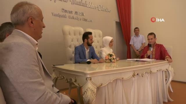Nikah memuru kendi oğlunun nikahını kıydı: Hayatımda kıydığım en anlamlı nikah bu oldu