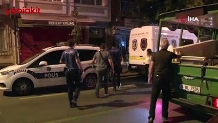 Annesini boğazını ekmek bıçağı ile keserek öldürdü!