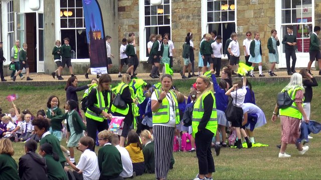 Tonbridge welcomes very own Dame Kelly Holmes for the Commonwealth Games relay