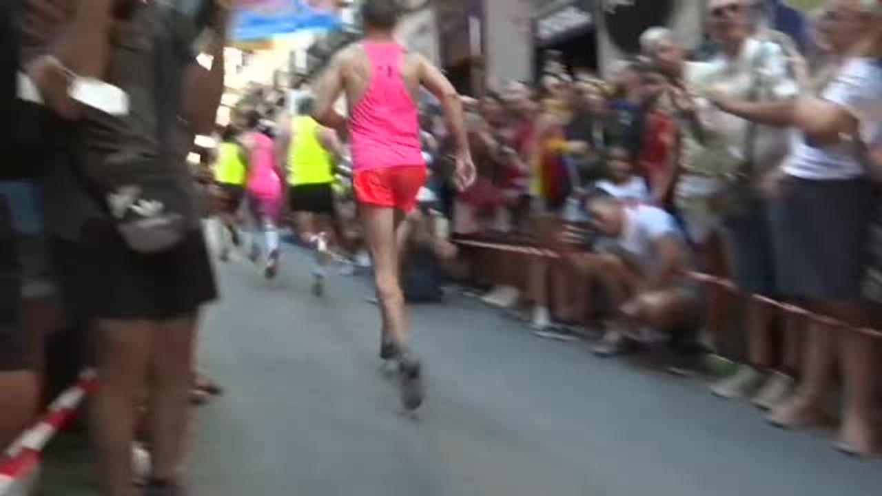 Chueca celebra la tradicional carrera de tacones del Orgullo LGTBi más grande de España