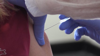 Gobierno uruguayo califica de "disparate" el fallo judicial por vacunación a menores