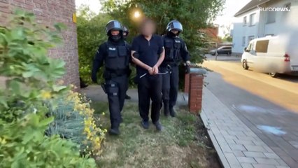 Al menos 39 detenidos en una operación contra el tráfico de personas en el Canal de la Mancha