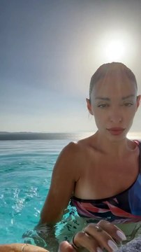 Στιγμιότυπα από τις διακοπές της Ελένης Φουρέιρα στην Μύκονο