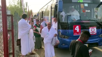 Hacı adayları Arafat'ta