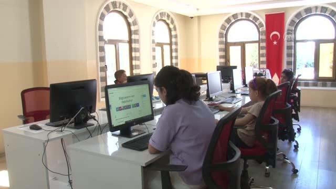 DİYARBAKIR - Bilgievi öğrencilerinden LGS sınavında başarı