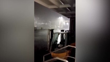 Tải video: Nubifragio a Roma, paura in tutto il Lazio per le violente piogge