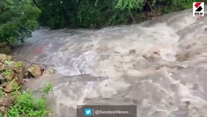 સુત્રાપાડામાં તંત્રના પાપે ખેડૂતોએ બનાવેલો બ્રિજ પાણીમા તણાયો