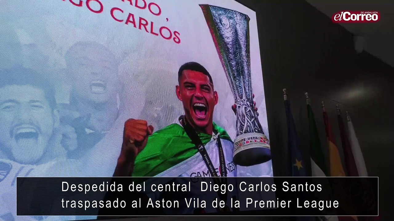 Despedida del central Diego Carlos, traspasado al Aston Vila de la Premier League