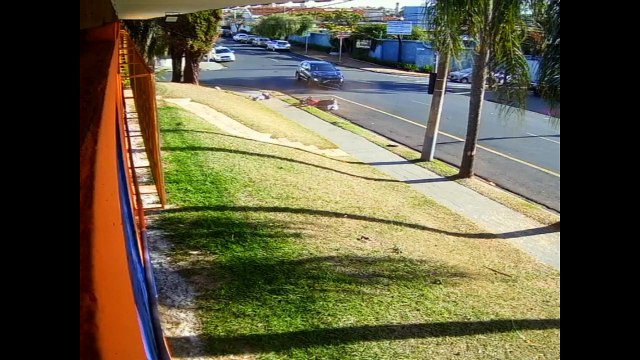 MOTOCICLISTA FICA FERIDO EM ACIDENTE EM CRUZAMENTO DA AVENIDA SANTA LUZIA