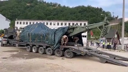 Son dakika haberi | KASTAMONU - Selde yıkılan köprünün yerine askeri köprü konuldu