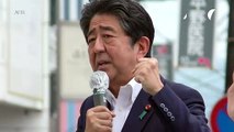 Vea el momento en el que es atacado el exprimer ministro de Japón