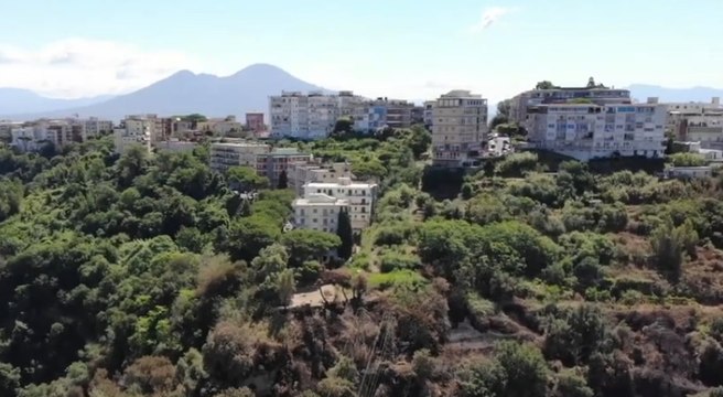 Napoli, rilievi dei carabinieri forestali dopo incendi su collina Posillipo (08.07.22)