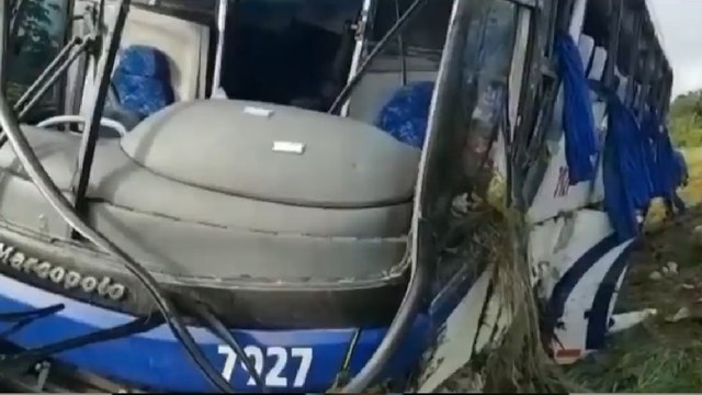 Cuatro muertos y 27 heridos tras volcamiento de bus que cubría la ruta Bogotá-Cartagena