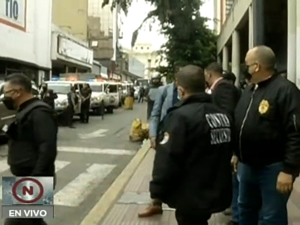 Maxiorisol Cumare es trasladada al Palacio de Justicia por el asesinato de su esposo Carlos Lanz