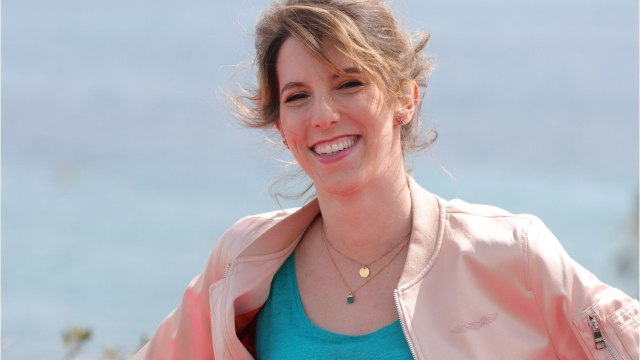 GALA VIDÉO - Plus belle la vie : deux comédiennes enceintes en même temps prennent la pose